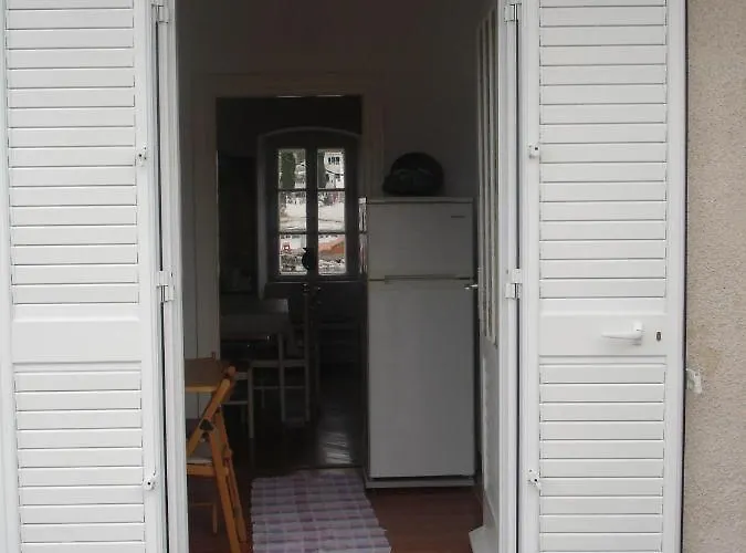 Seaside House Blace, Neretva Delta - Usce Neretve - 16427 بيت للعطل *